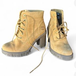 Timberland Women's Brown Heeled Lace-Up Boots